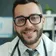 Odontólogo especialista de la clínica sonriendo